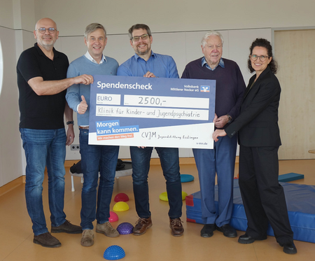 Foto Spendenübergabe CVJM